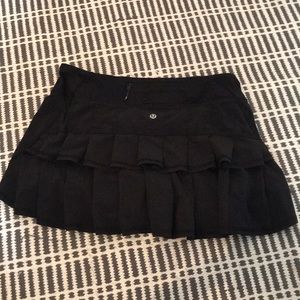 LULU LEMON SKIRT